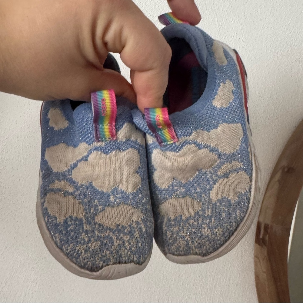 Skechers Light Up Cloud sneakers 7C - Picture 3 of 5
